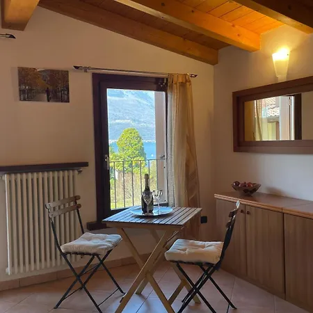 Casa Charlie Maccagno